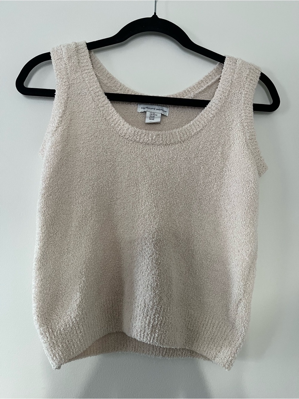 Cupcakes and Cashmere Cream Oatmeal Bouclé Knit Tank Top XS Cozy Coquette
